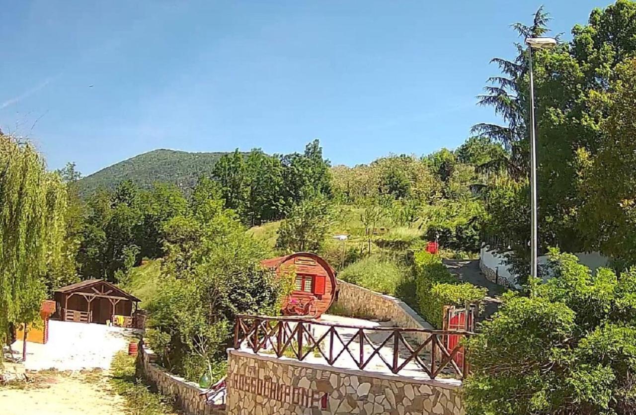 Agriturismo Rosso Lampone Cerreto Laziale 外观 照片